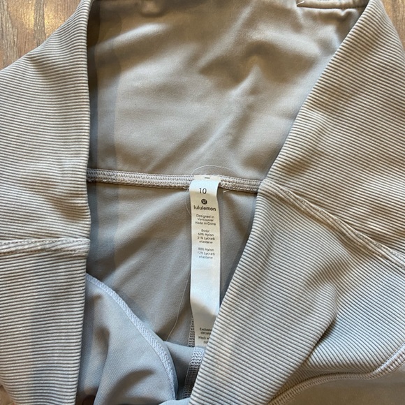 Lululemon Wunder Under Crop Leggings - Picture 3 of 6